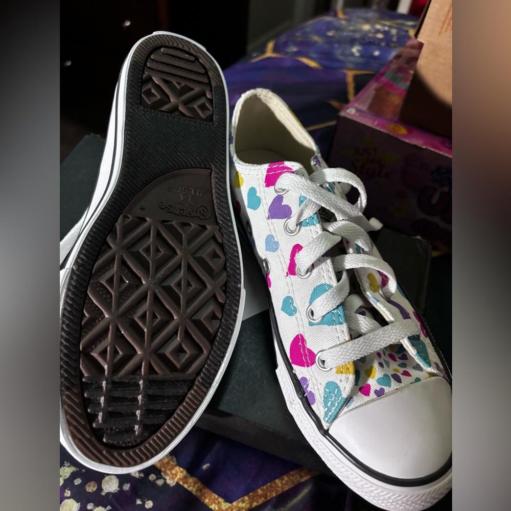 Brand new girls converse